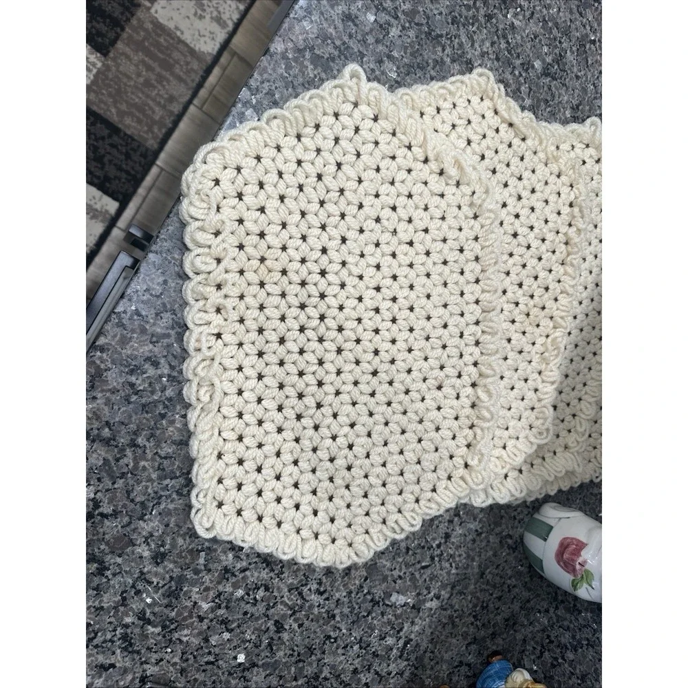 Vintage Placemats yarn crochet kitchen(4 total) Brown and Beige handmade Thick